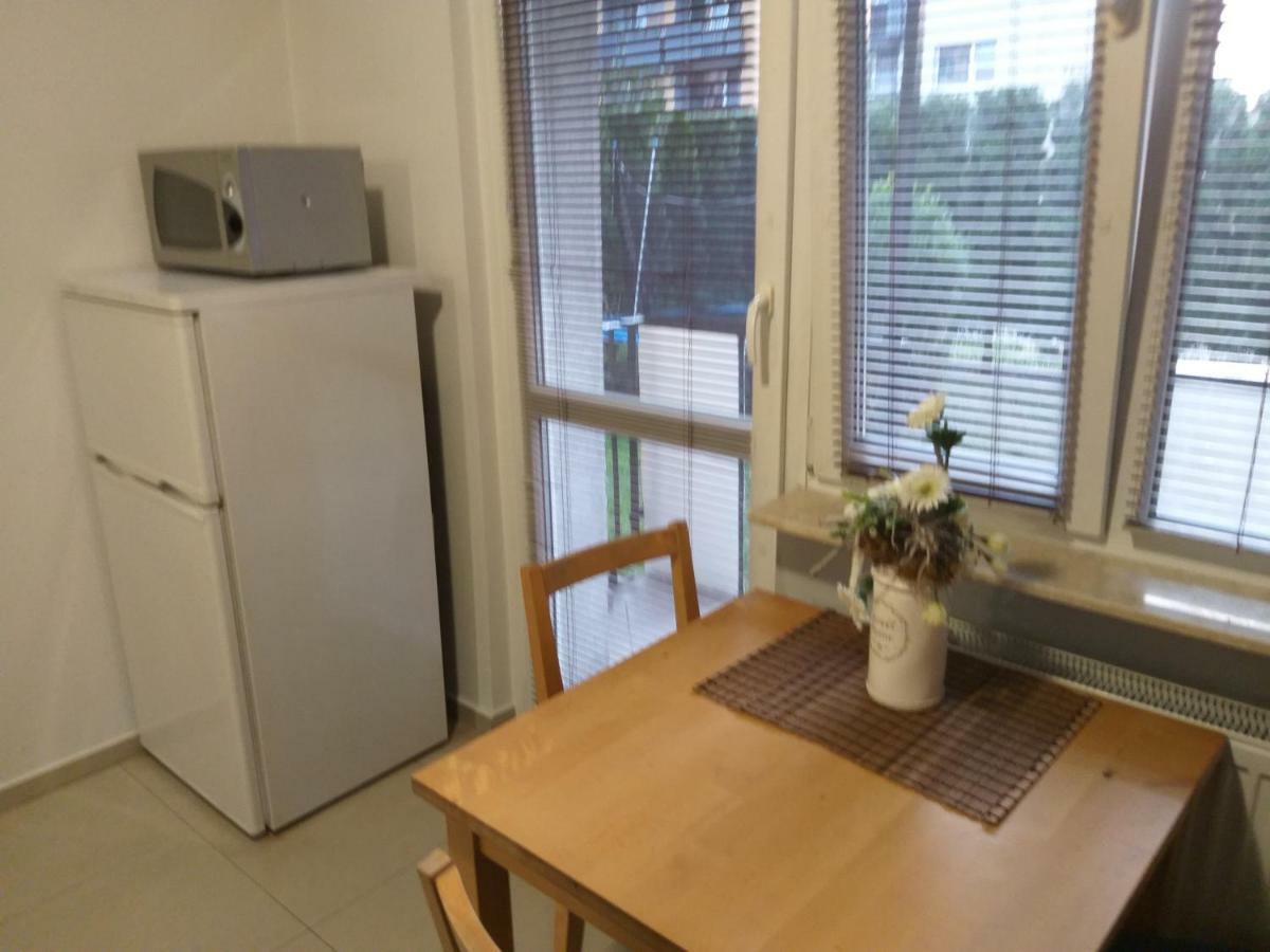 Apartament Z Ogrodem Tychy Bagian luar foto